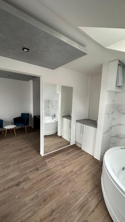 Seti Gorgeous Apartments With Jacuzzi Belgrado Buitenkant foto